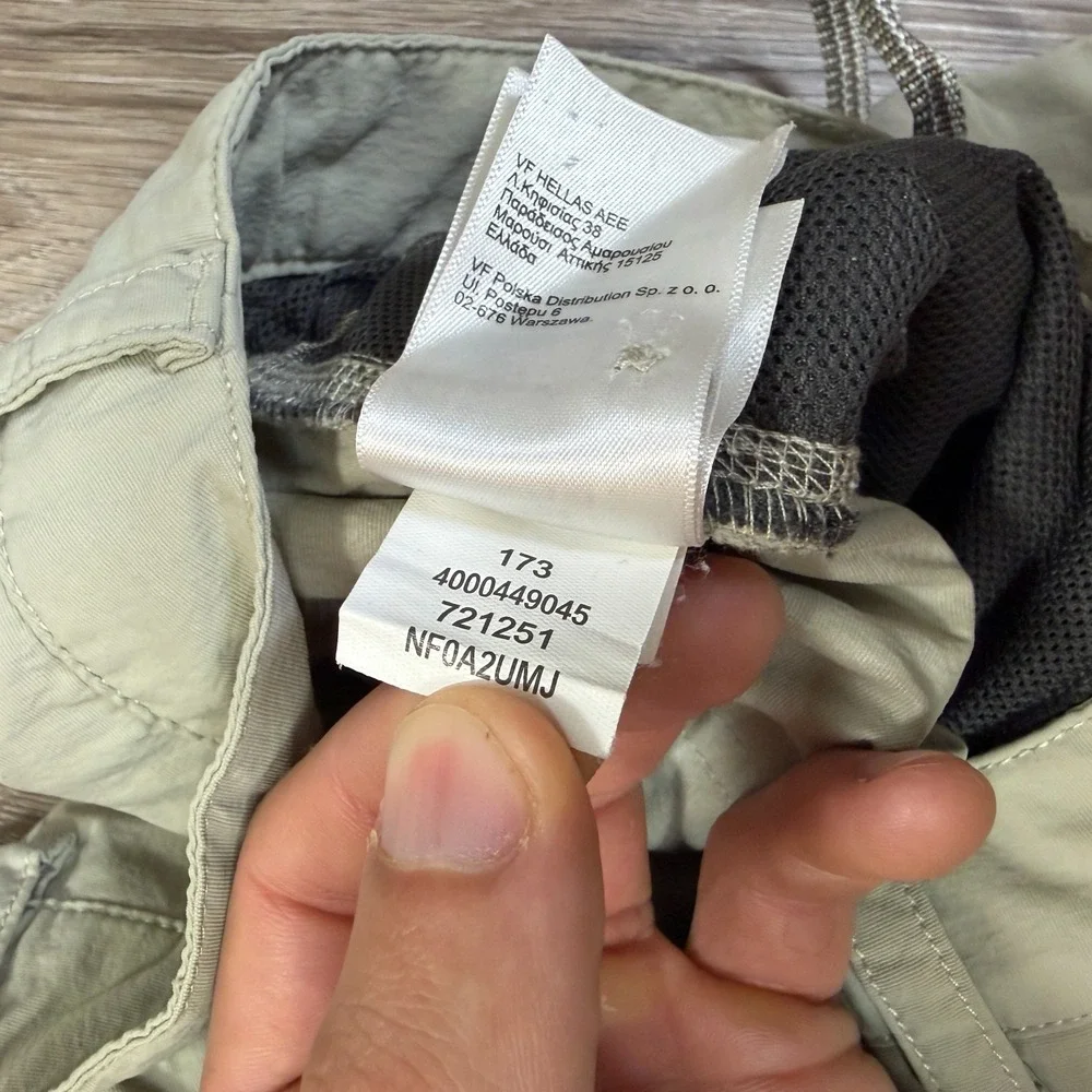 The North Face 2.0 Paramount Pants Convertible Size 0 Tan Zip Offs Hiking